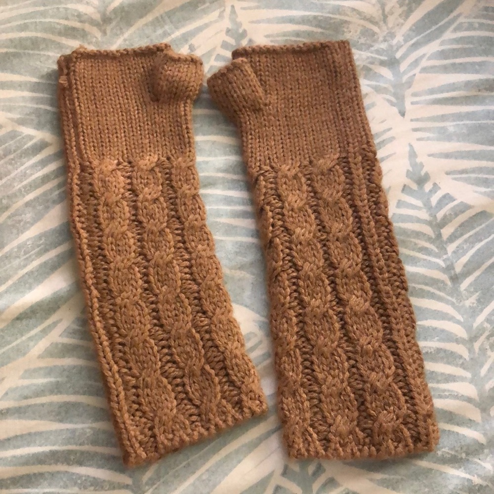 Fingerless gloves/arm warmers